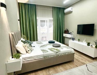 One-Bedroom Apartment with Balcony