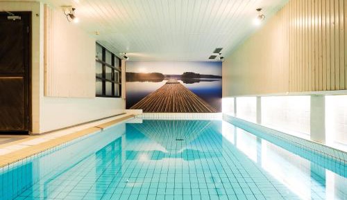 Family Room (2 Adults + 1 Child)