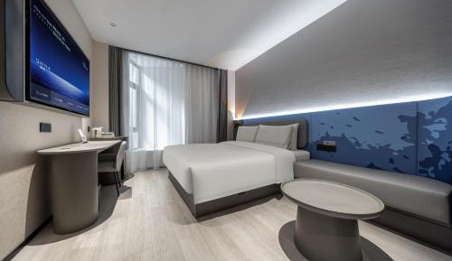 Light Double Room