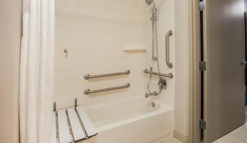King Room - Mobility Access/Hearing Accessible