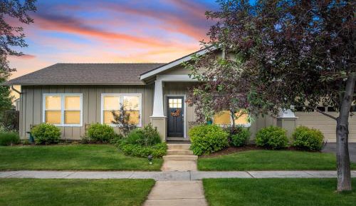 Three-Bedroom Holiday Home 