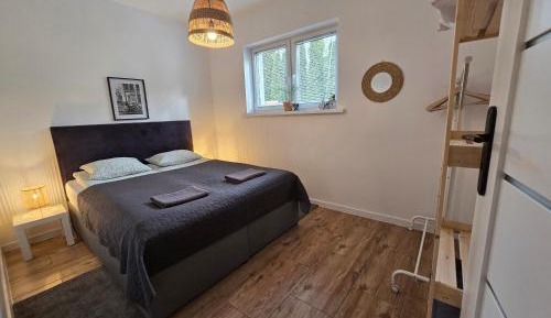 One-Bedroom Apartment with Garden