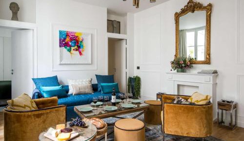 Apartment with Shower