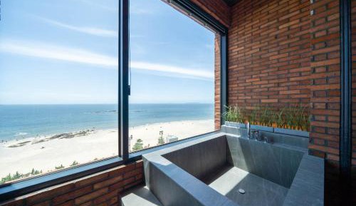 Family Room with Sea View