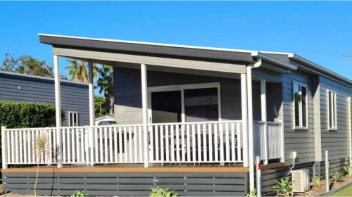 Deluxe 2 Bedroom Access Cabin
