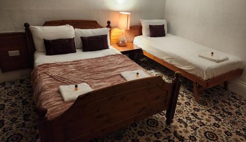 Double Room with Private Bathroom