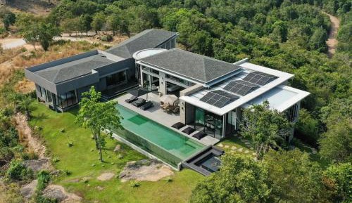 Villa with Sea View