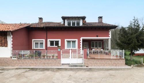 Four-Bedroom Holiday Home
