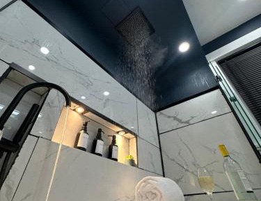 Family Two-Bedroom Apartment with View