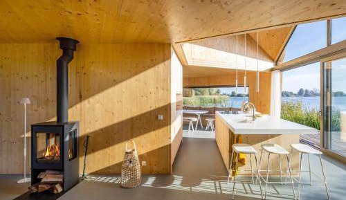Three-Bedroom Holiday Home 