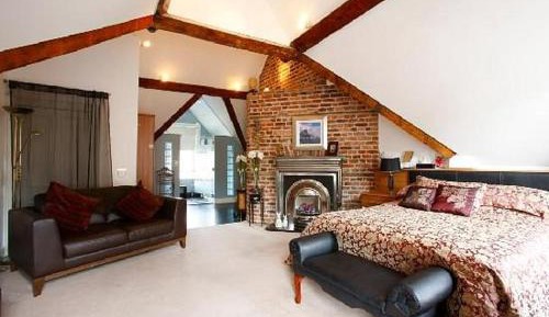 The Oscar Wilde Suite ( King )