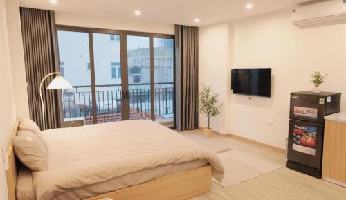 Studio with Balcony