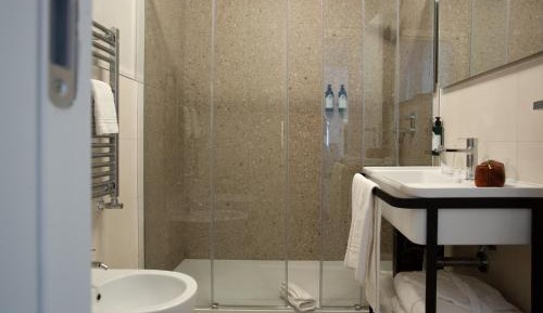 Two-Bedroom Deluxe Apartment