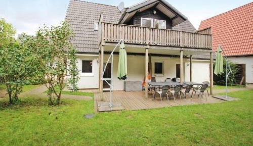 Seven-Bedroom Holiday Home