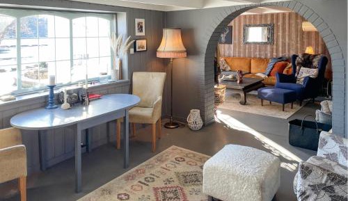 Three-Bedroom Holiday Home 