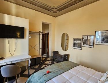 Large Double Room