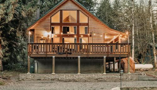 Three-Bedroom Cabin