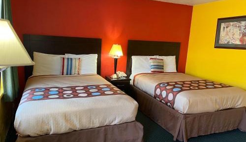 Double Room with Two Double Beds - Non-Smoking