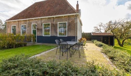 Four-Bedroom Holiday Home