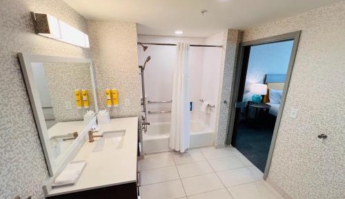 King Studio Suite