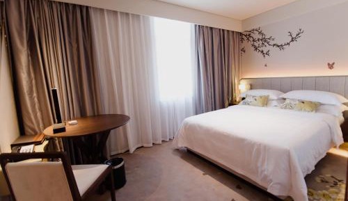 A Branch - Business King Room B
