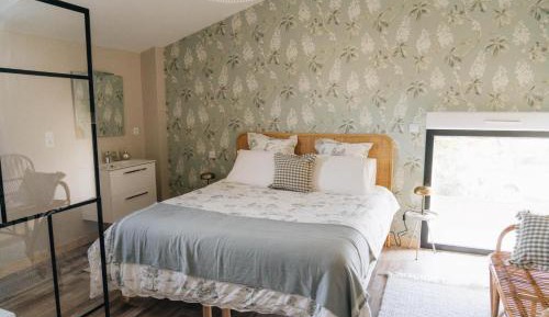 Deluxe Double Room with Bath