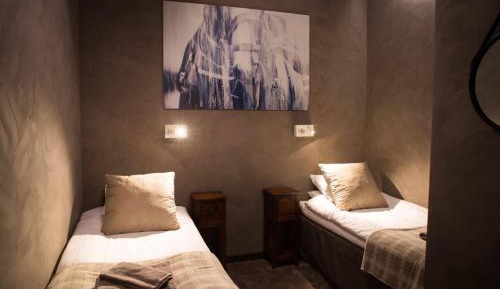 Twin Room with Private Bathroom