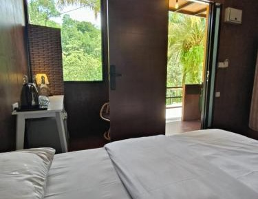 Twin Room with View