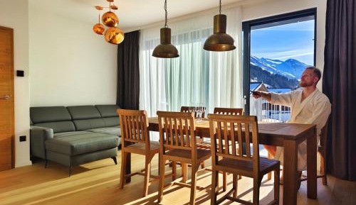 Superior One-Bedroom Apartment