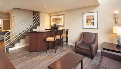 Two-Story King Suite with Two Double Beds - Non-Smoking