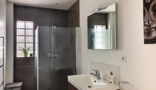 Holiday Home (7 Adults)