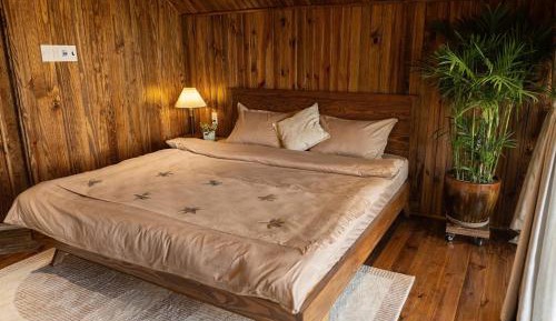 One-Bedroom Bungalow