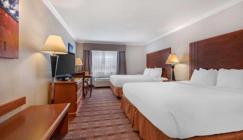 King Room with Two King Beds - Non Smoking