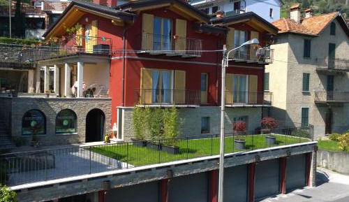 Apartment with Lake View