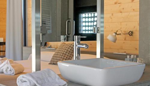Suite with Mountain View