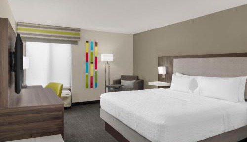 King Room with King Bed - Non-Smoking