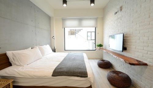 Deluxe Double Room with Shower