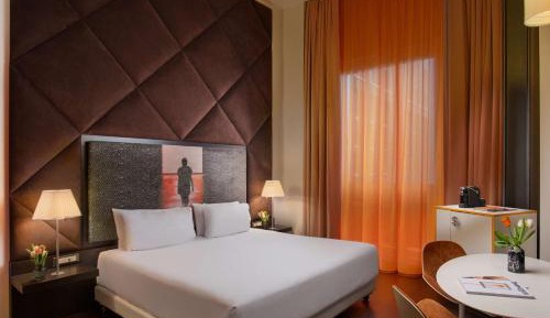 nhow Family Connecting Room (2 Adults + 2 Children)