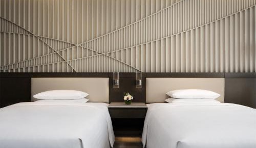 Deluxe Twin Guest Room