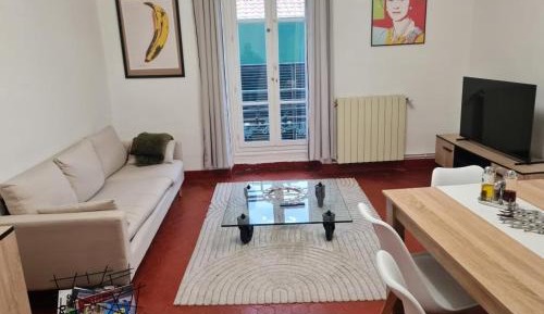 Apartment with City View