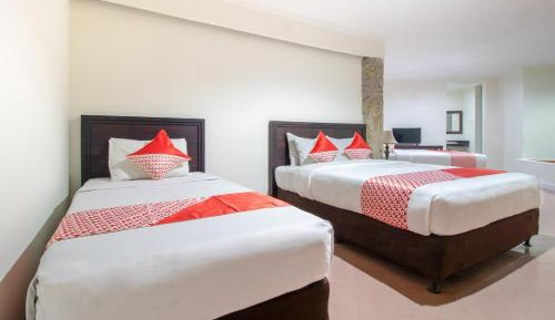 Deluxe Family Room