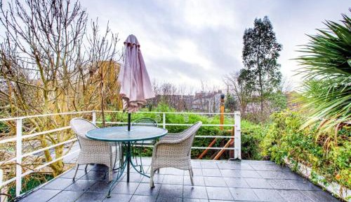 Studio with Garden View