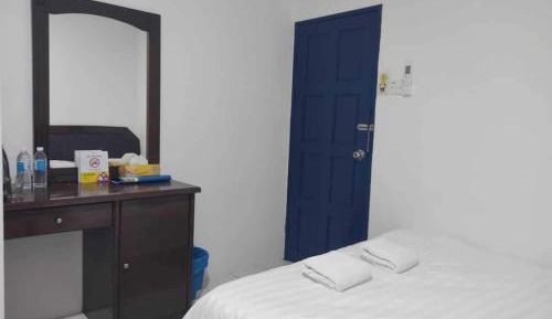 Deluxe Queen Room