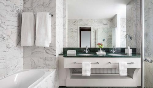 Grand Premium Room with City View