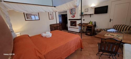 Deluxe Double Room with Castle View