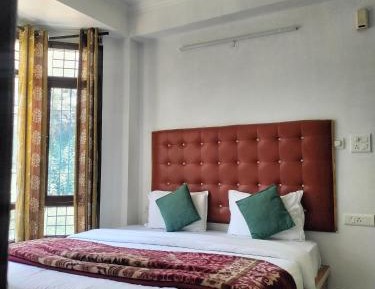 Family Room with Lake View