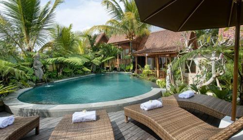 One-Bedroom Wooden  Suite