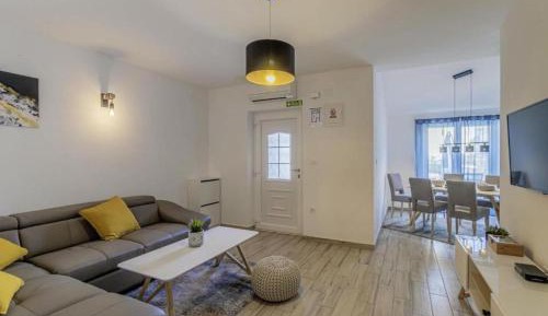 Two-Bedroom Holiday Home