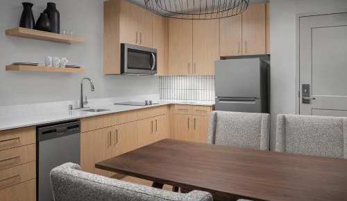 One-Bedroom Executive Suite