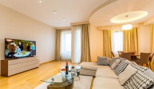 Five-Bedroom Apartment